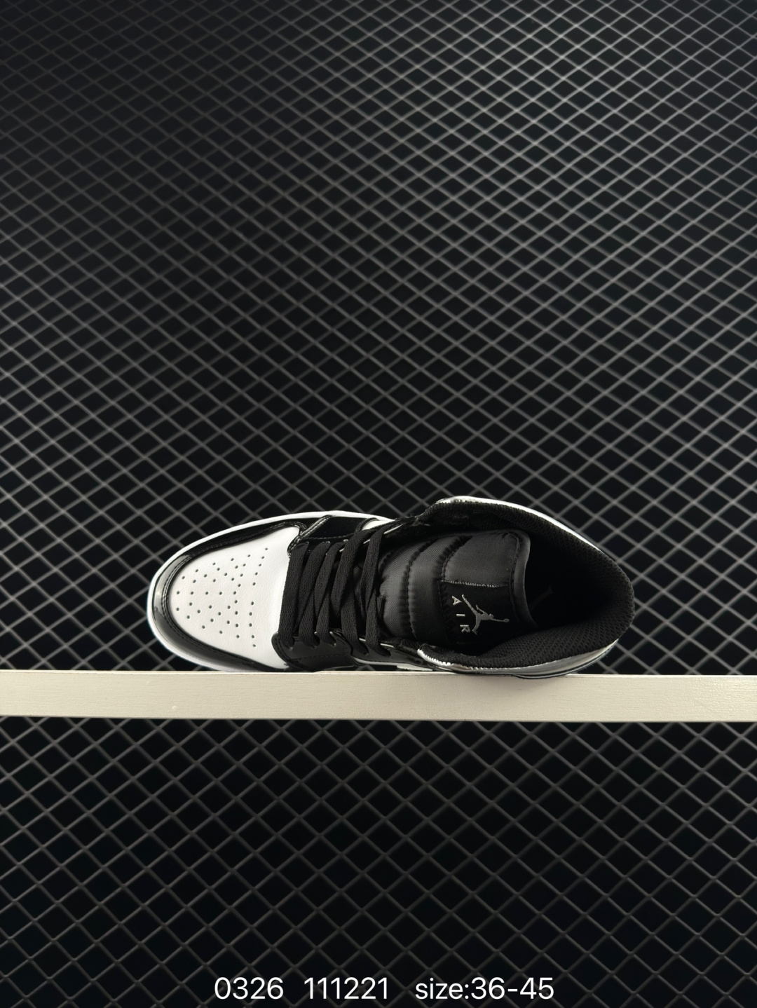 Nike Wmns Air Jordan 1 Mid SE